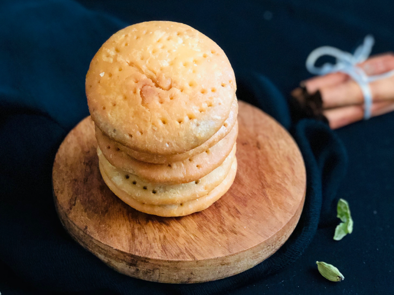 Kharpudi or Sweet Stuffed Kachori